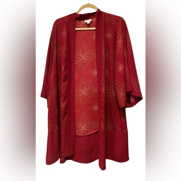 LuLaRoe Tops - NWOT LuLaRoe ‘AURORA’ Red Kimono Sz Medium with Gold Accents